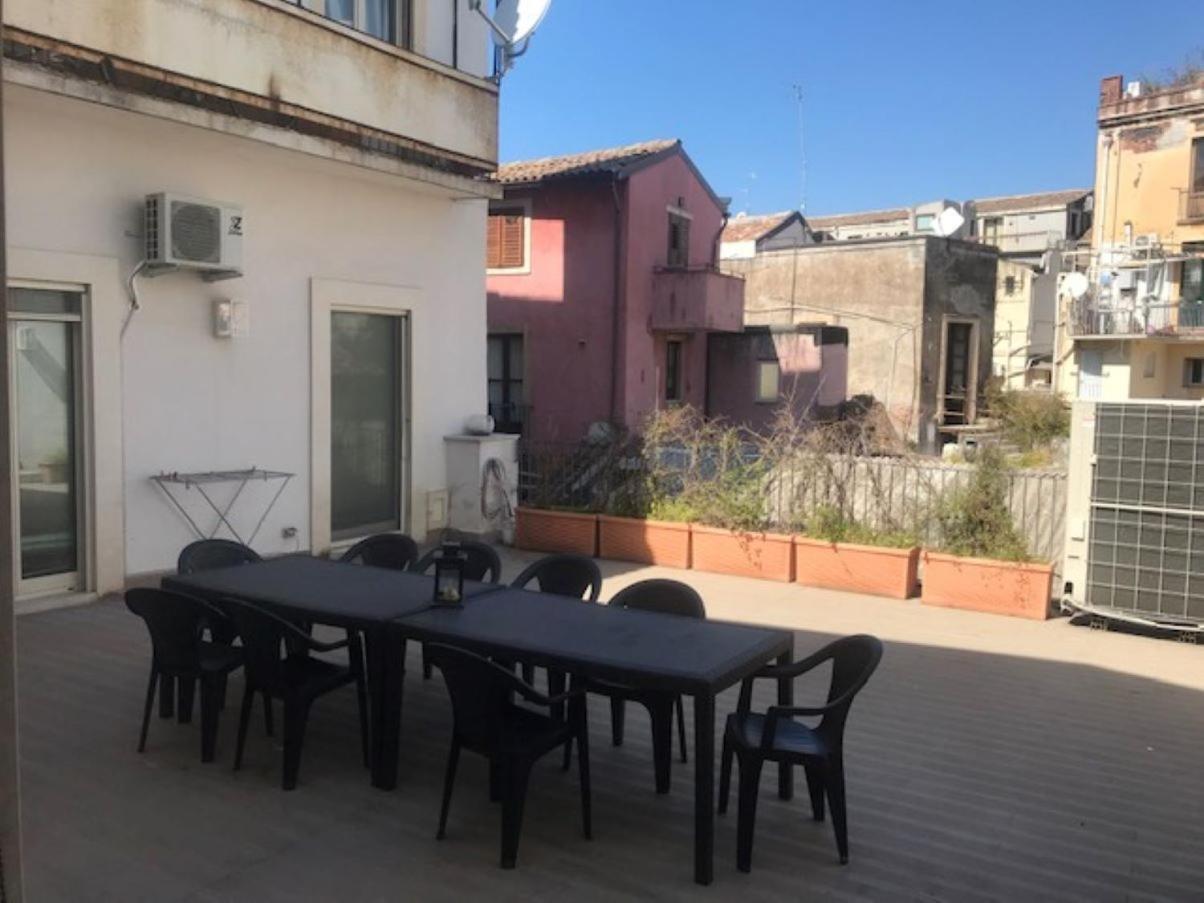 Suite Con Terrazza In Centro Storico Katanya Dış mekan fotoğraf