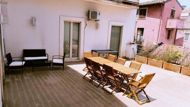 Suite Con Terrazza In Centro Storico Katanya Dış mekan fotoğraf