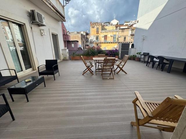 Suite Con Terrazza In Centro Storico Katanya Dış mekan fotoğraf