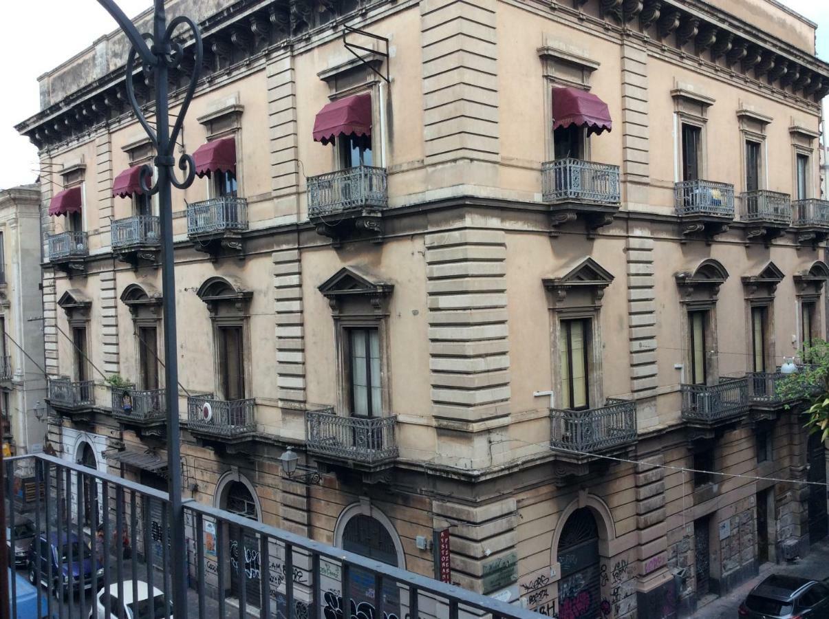Suite Con Terrazza In Centro Storico Katanya Dış mekan fotoğraf
