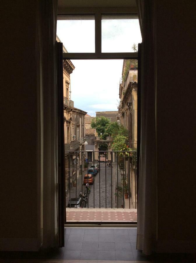 Suite Con Terrazza In Centro Storico Katanya Dış mekan fotoğraf