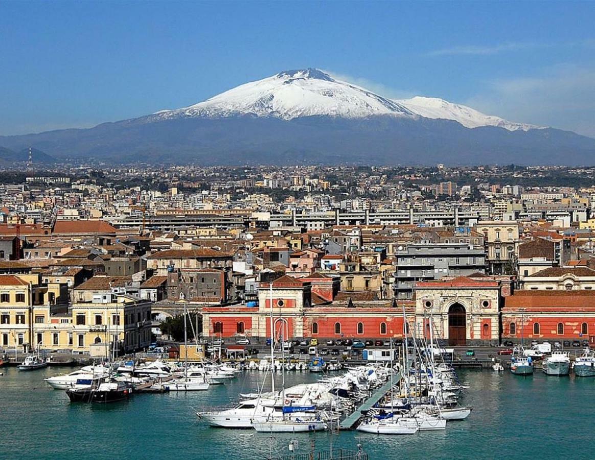 Suite Con Terrazza In Centro Storico Katanya Dış mekan fotoğraf